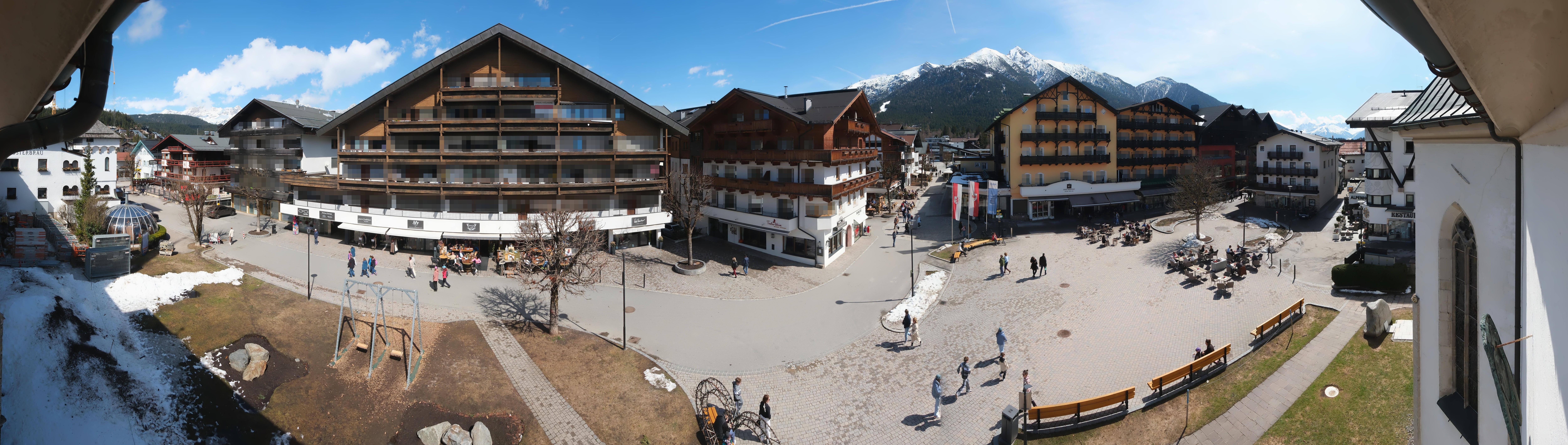 Archiv Foto Webcam Dorfplatz, Seefeld in Tirol