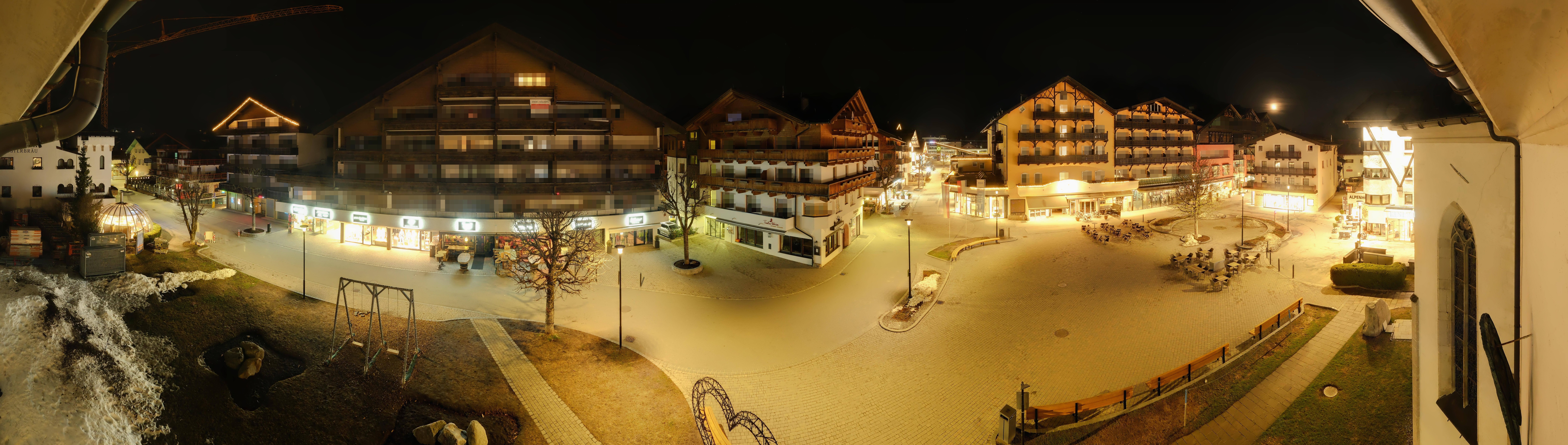 Archiv Foto Webcam Dorfplatz, Seefeld in Tirol