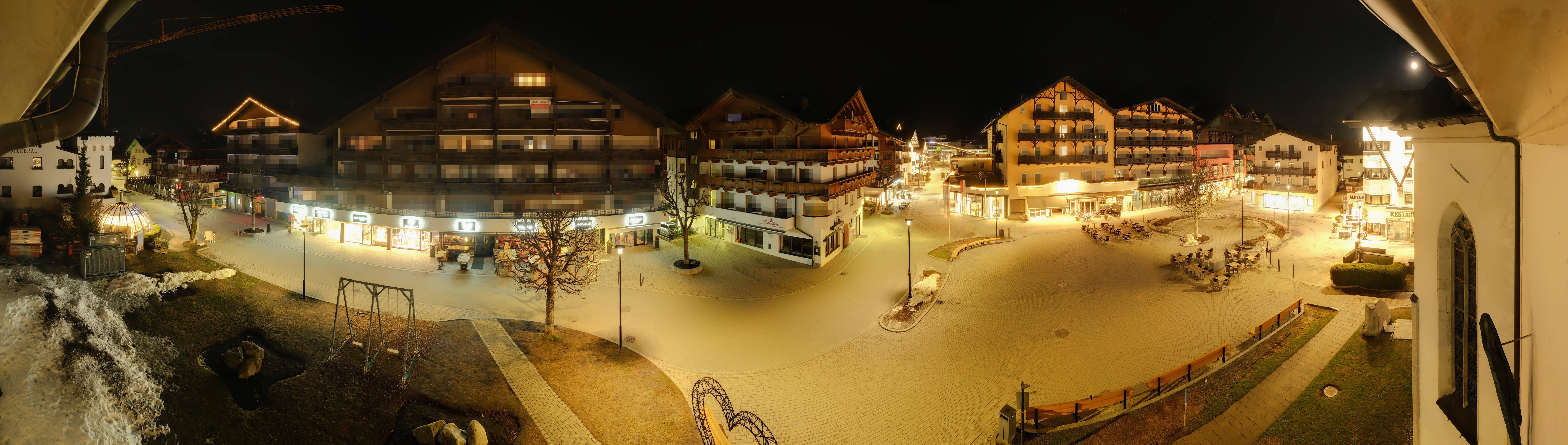 Archiv Foto Webcam Dorfplatz, Seefeld in Tirol