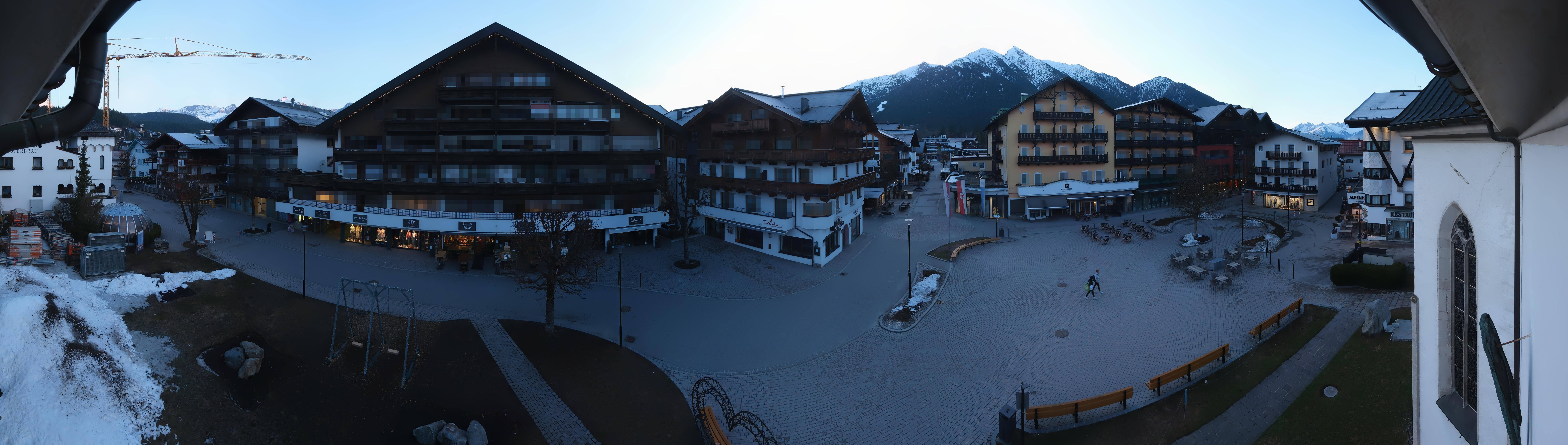 Archiv Foto Webcam Dorfplatz, Seefeld in Tirol