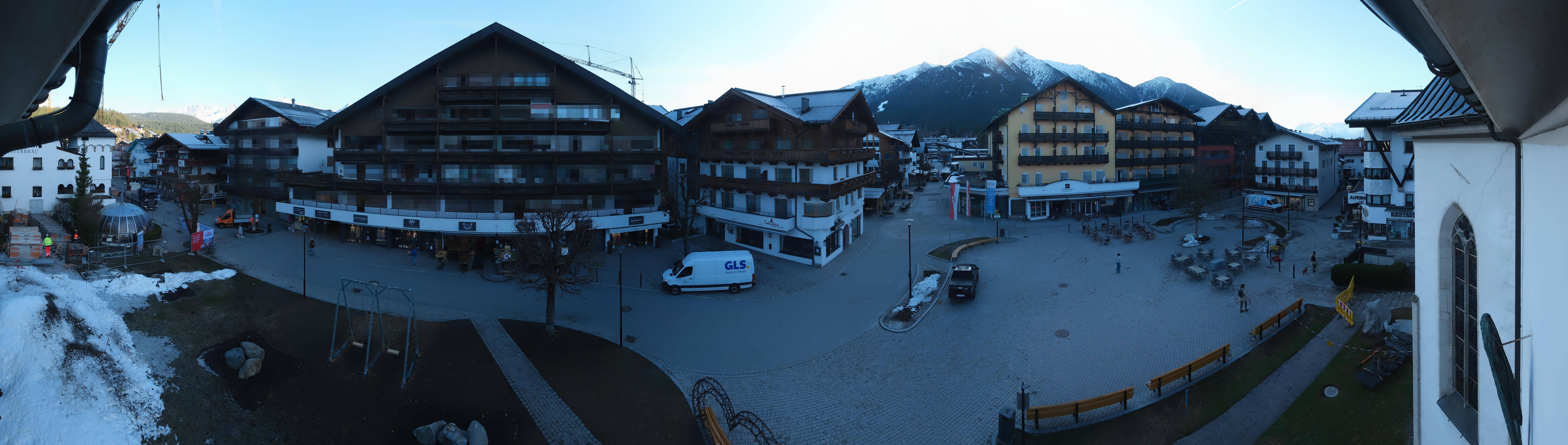 Archiv Foto Webcam Dorfplatz, Seefeld in Tirol