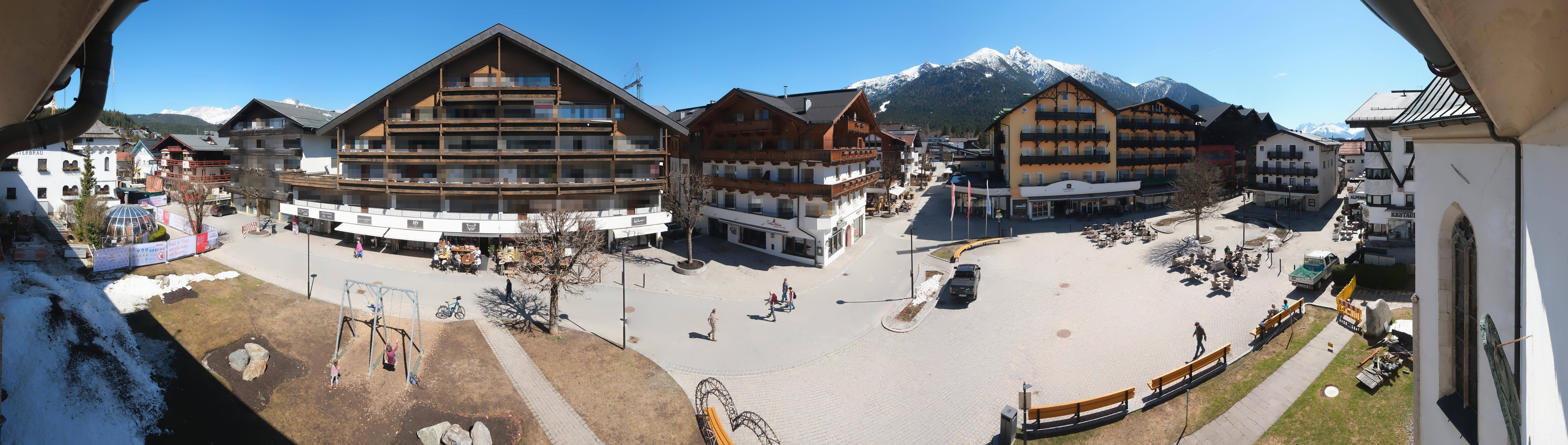 Archiv Foto Webcam Dorfplatz, Seefeld in Tirol
