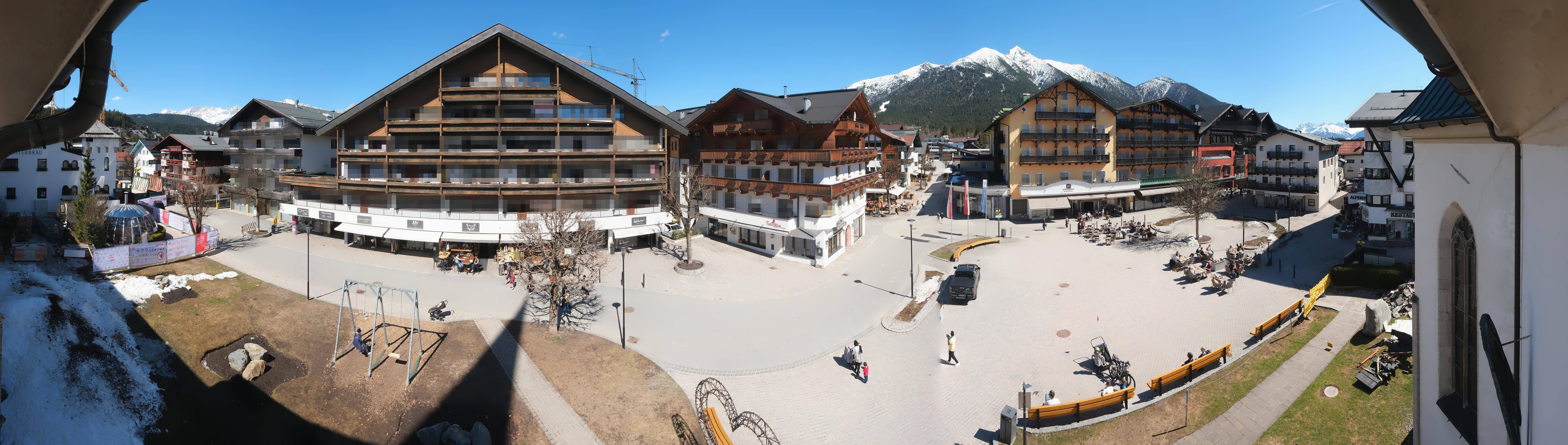 Archiv Foto Webcam Dorfplatz, Seefeld in Tirol