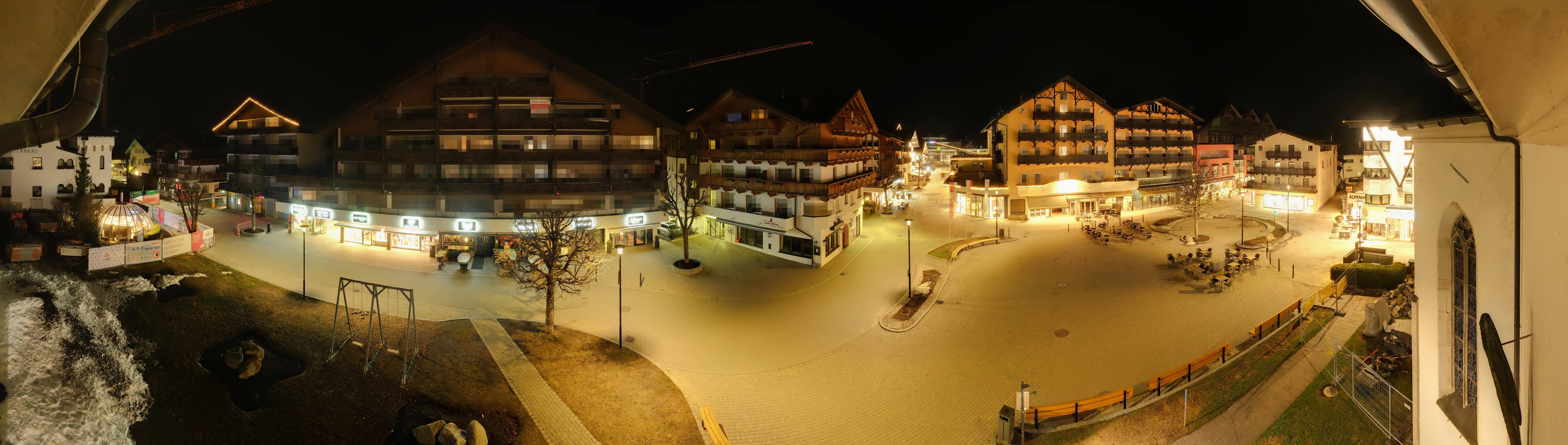 Archiv Foto Webcam Dorfplatz, Seefeld in Tirol