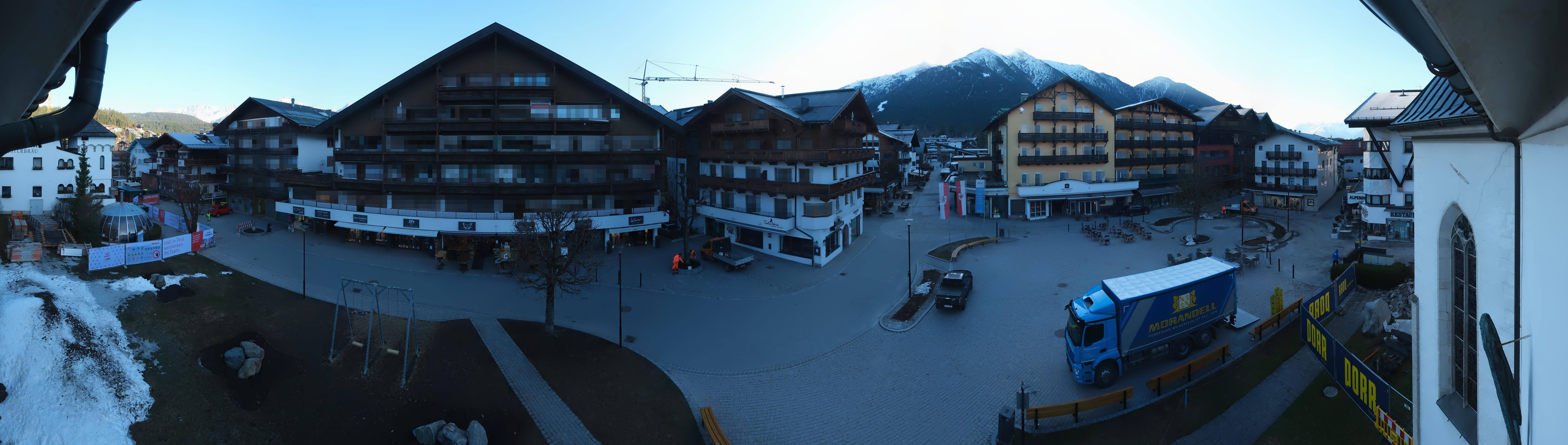 Archiv Foto Webcam Dorfplatz, Seefeld in Tirol