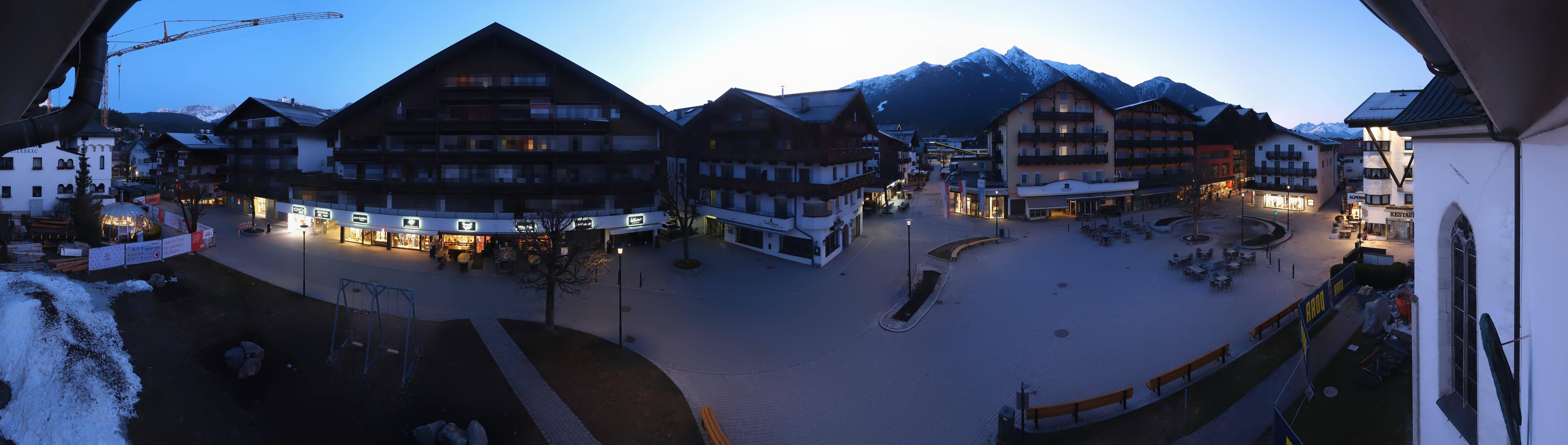 Archiv Foto Webcam Dorfplatz, Seefeld in Tirol