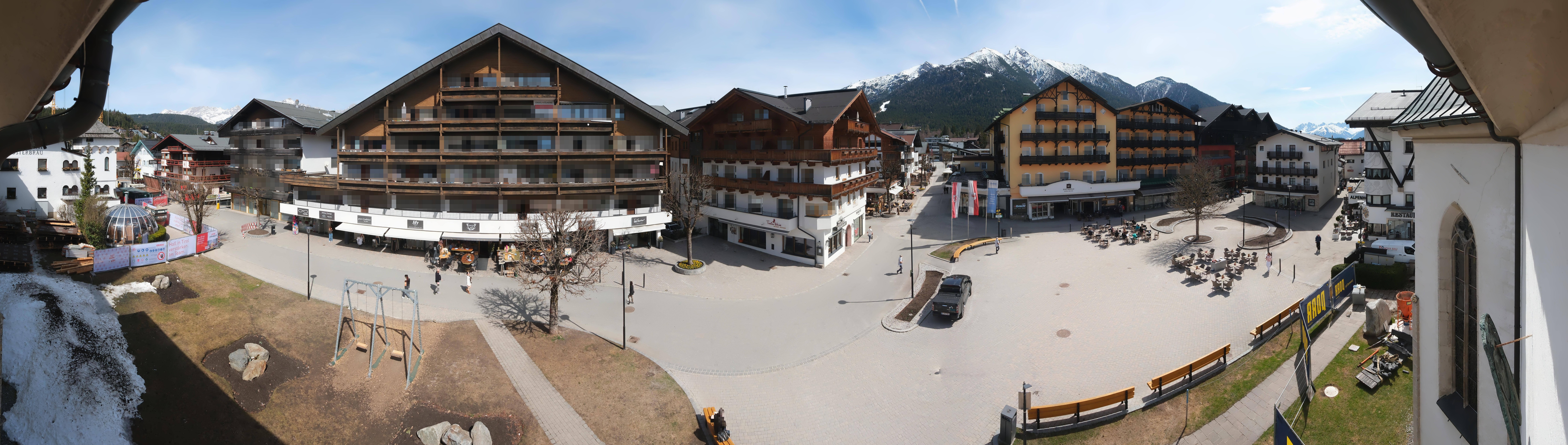 Archiv Foto Webcam Dorfplatz, Seefeld in Tirol