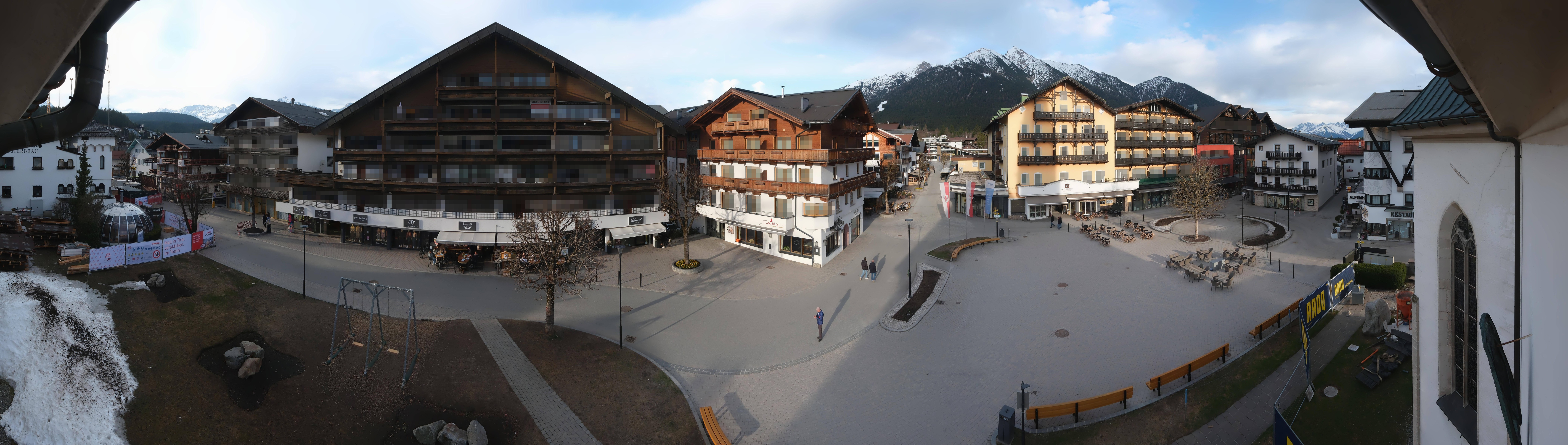 Archiv Foto Webcam Dorfplatz, Seefeld in Tirol