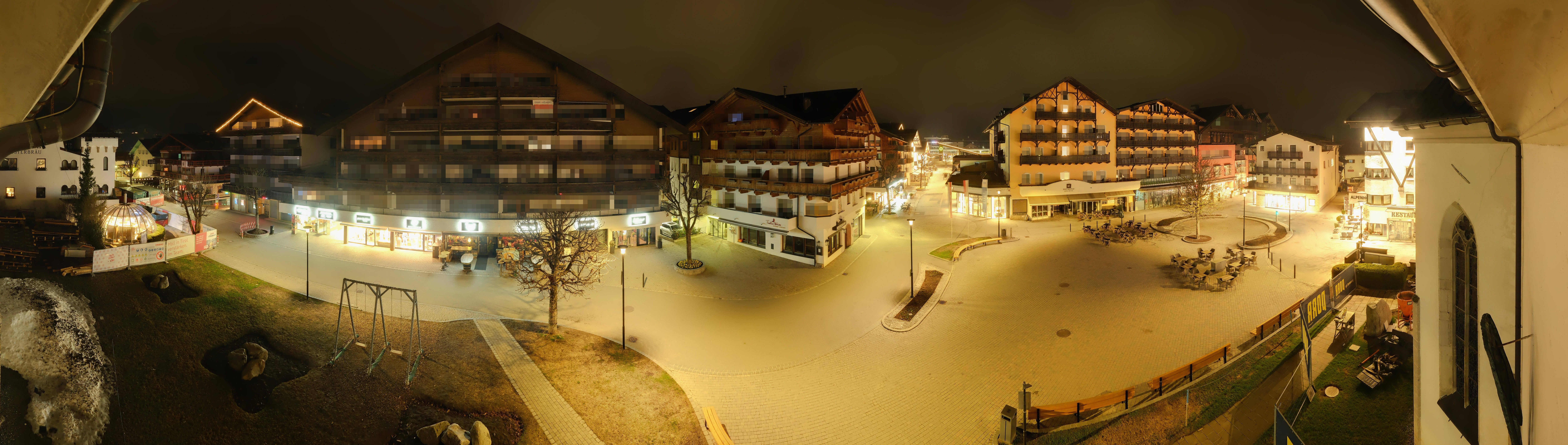 Archiv Foto Webcam Dorfplatz, Seefeld in Tirol