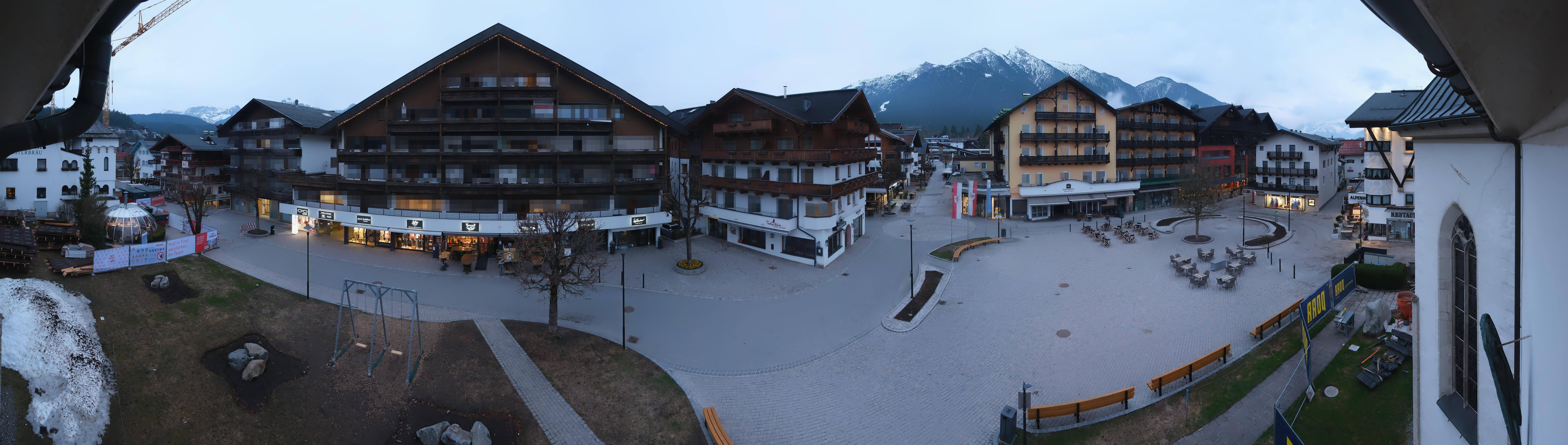 Archiv Foto Webcam Dorfplatz, Seefeld in Tirol