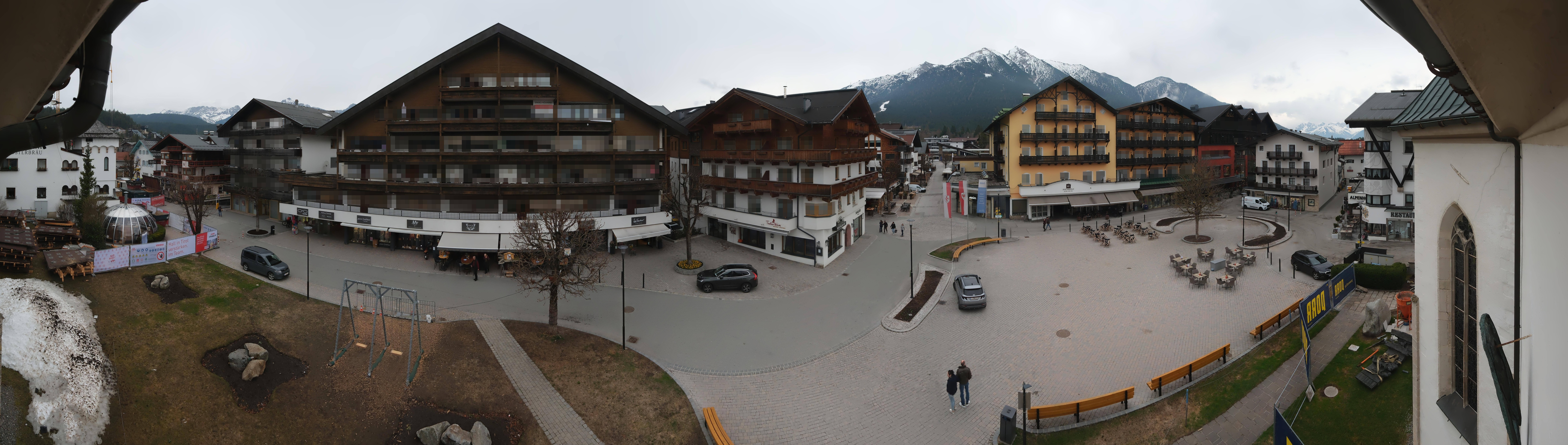 Archiv Foto Webcam Dorfplatz, Seefeld in Tirol