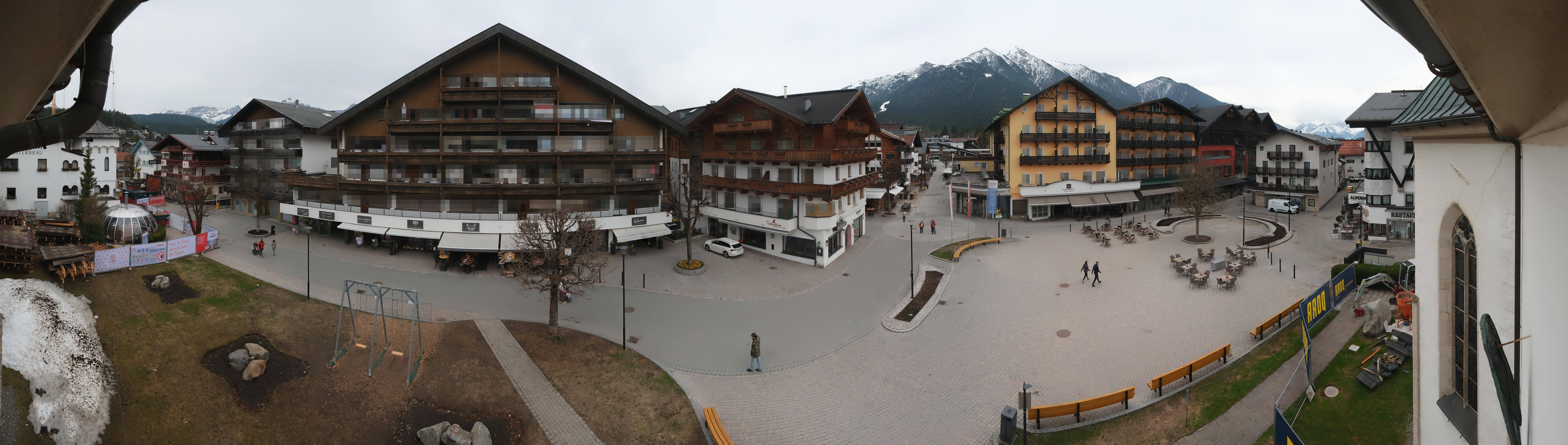 Archiv Foto Webcam Dorfplatz, Seefeld in Tirol