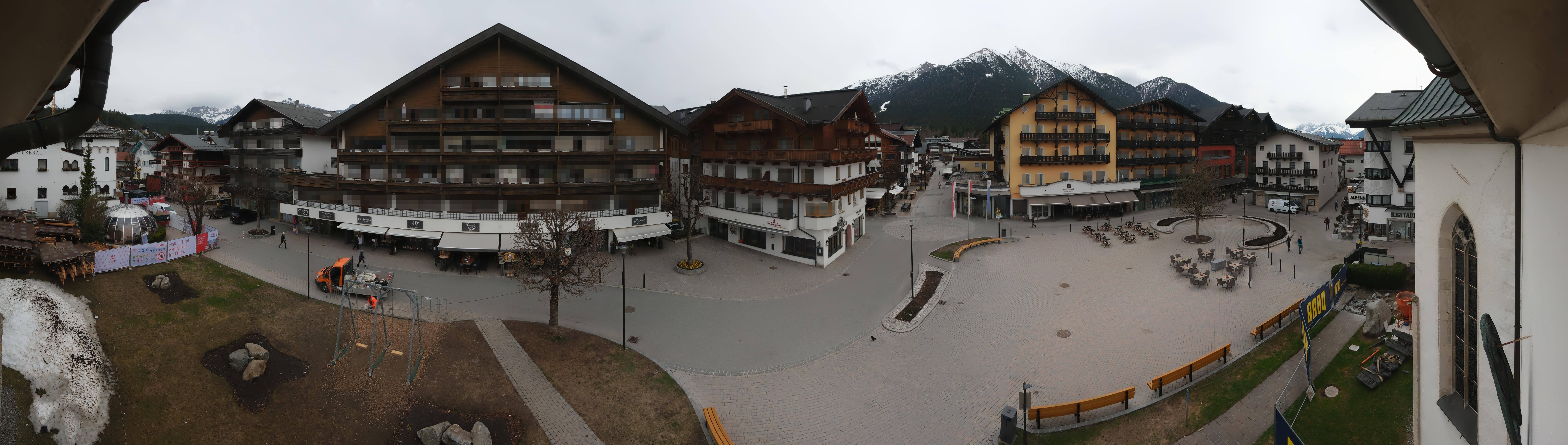 Archiv Foto Webcam Dorfplatz, Seefeld in Tirol