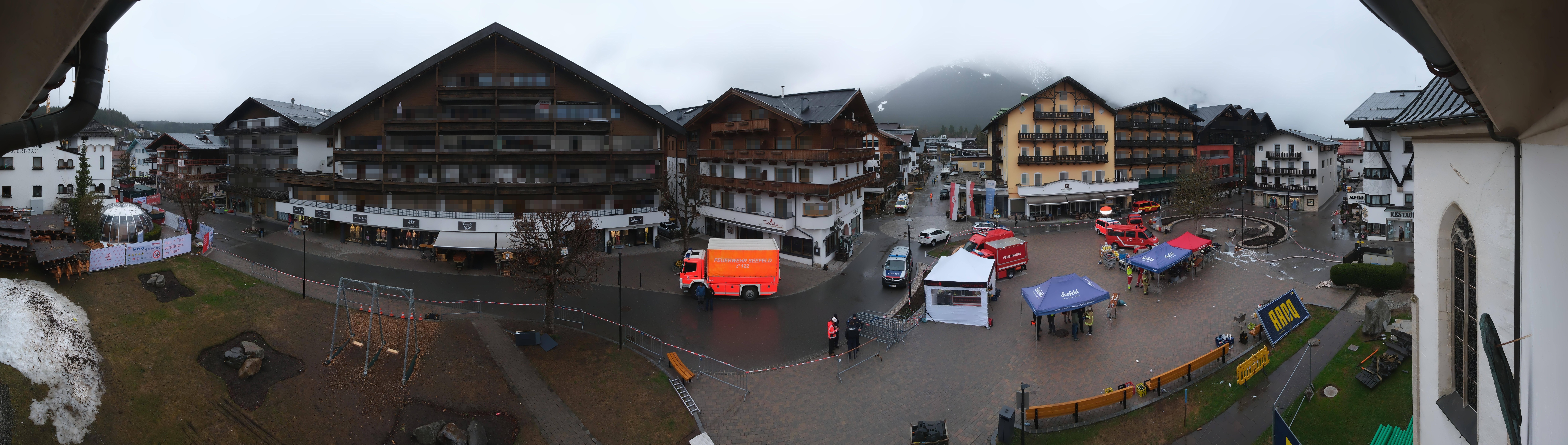 Archiv Foto Webcam Dorfplatz, Seefeld in Tirol