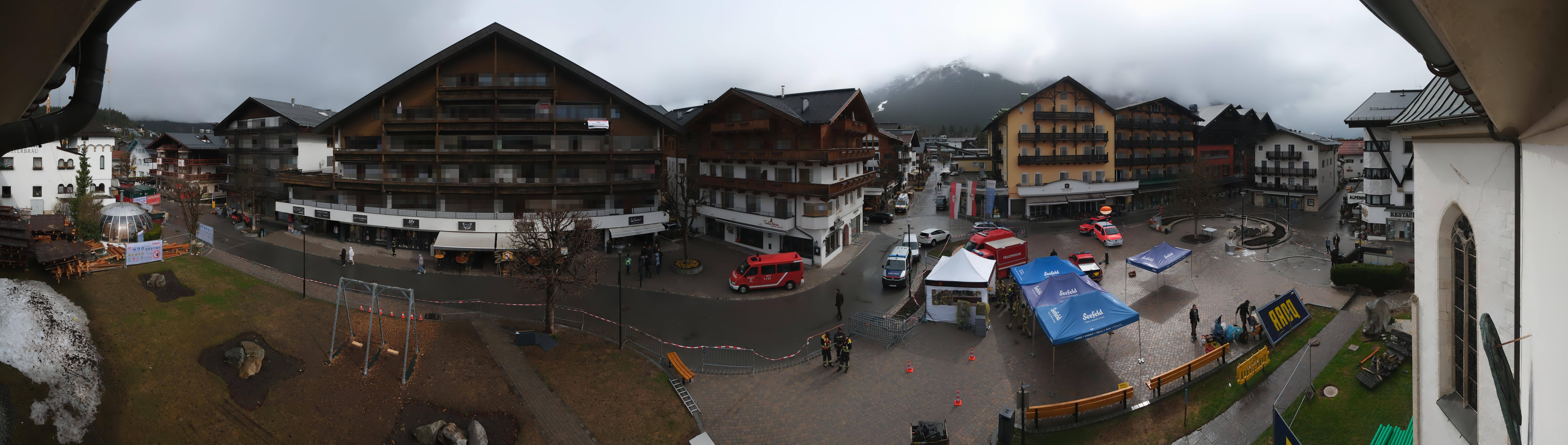 Archiv Foto Webcam Dorfplatz, Seefeld in Tirol