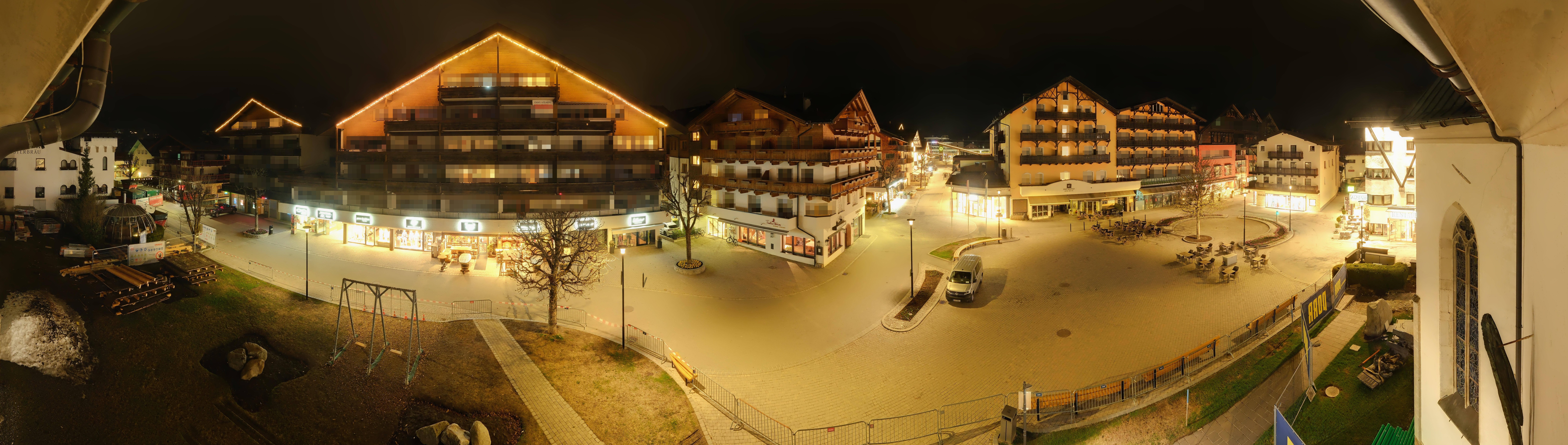 Archiv Foto Webcam Dorfplatz, Seefeld in Tirol