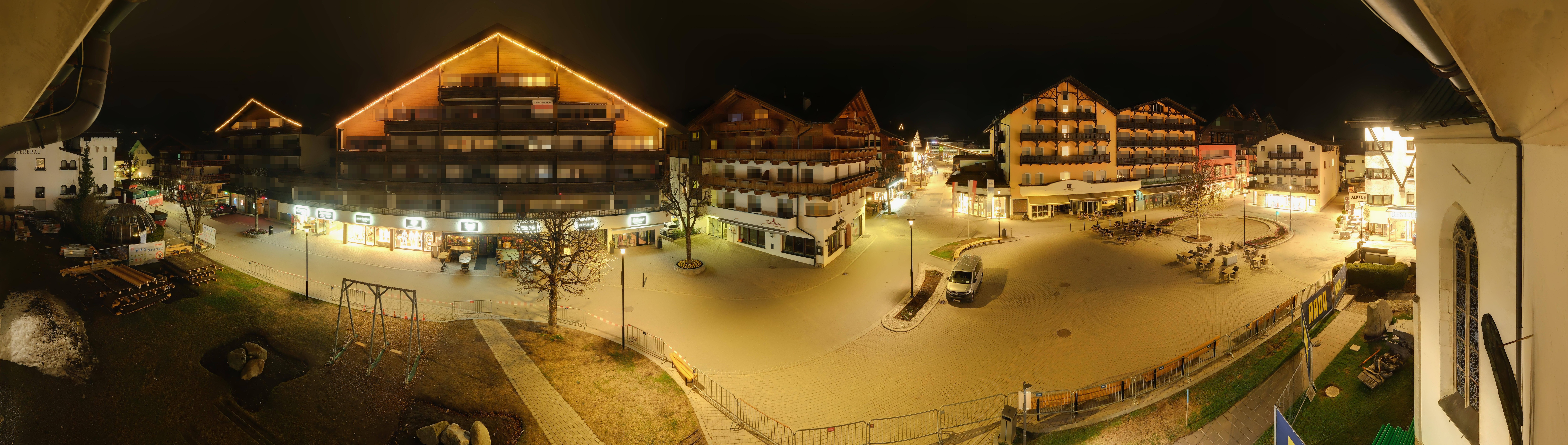 Archiv Foto Webcam Dorfplatz, Seefeld in Tirol