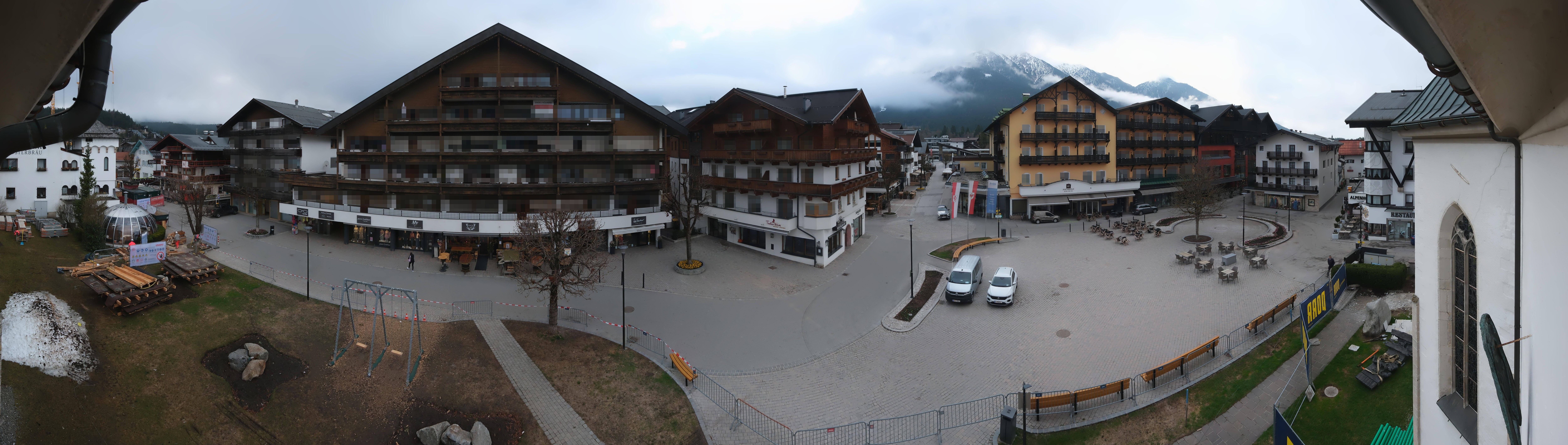 Archiv Foto Webcam Dorfplatz, Seefeld in Tirol