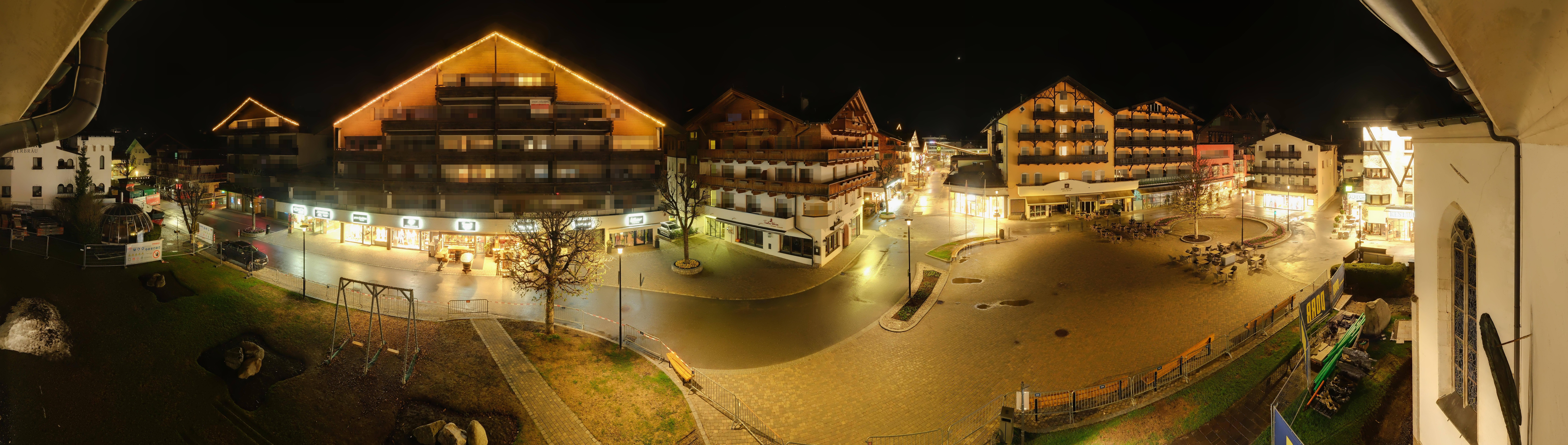 Archiv Foto Webcam Dorfplatz, Seefeld in Tirol