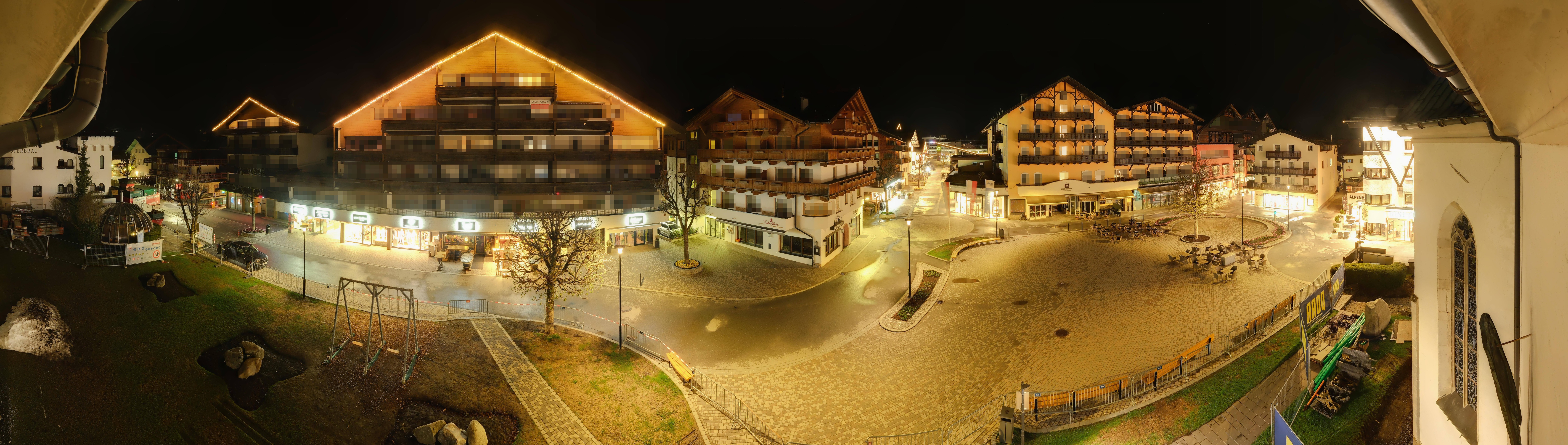 Archiv Foto Webcam Dorfplatz, Seefeld in Tirol