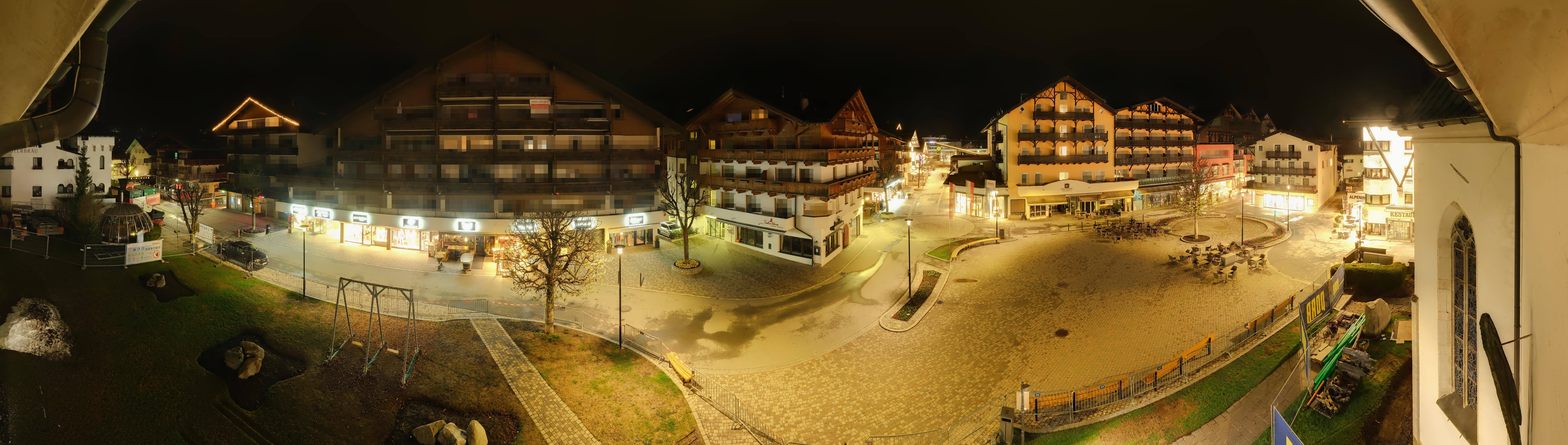 Archiv Foto Webcam Dorfplatz, Seefeld in Tirol