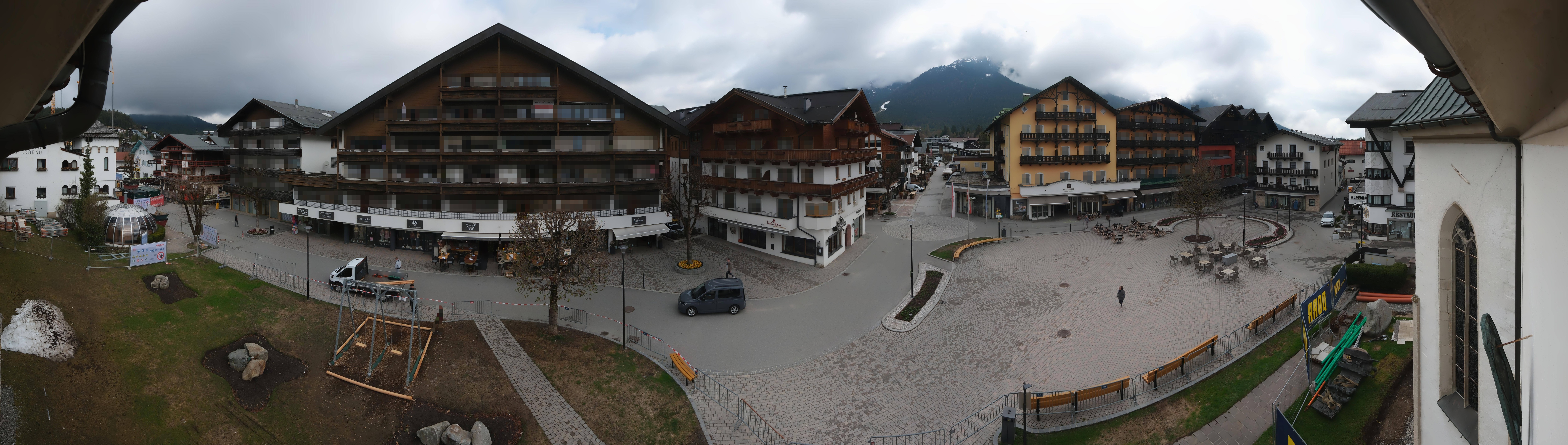 Archiv Foto Webcam Dorfplatz, Seefeld in Tirol