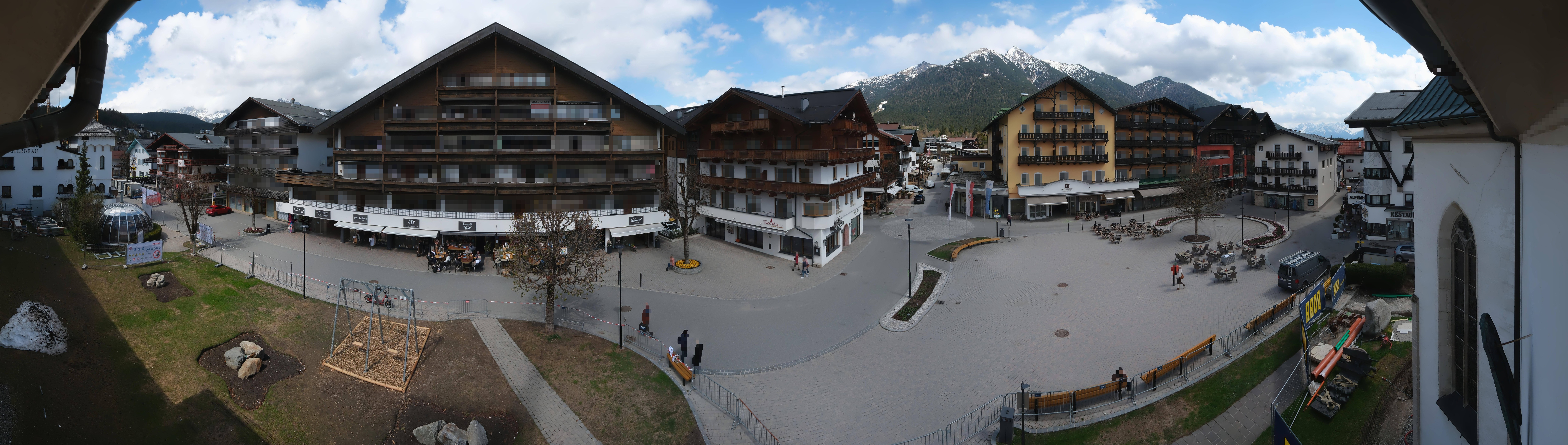 Archiv Foto Webcam Dorfplatz, Seefeld in Tirol