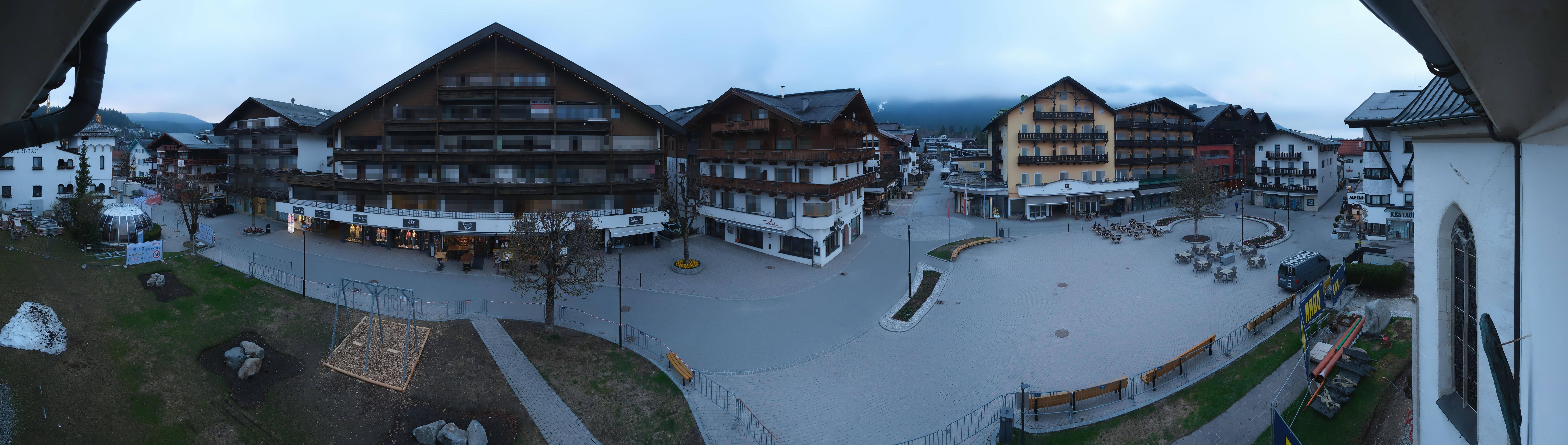 Archiv Foto Webcam Dorfplatz, Seefeld in Tirol