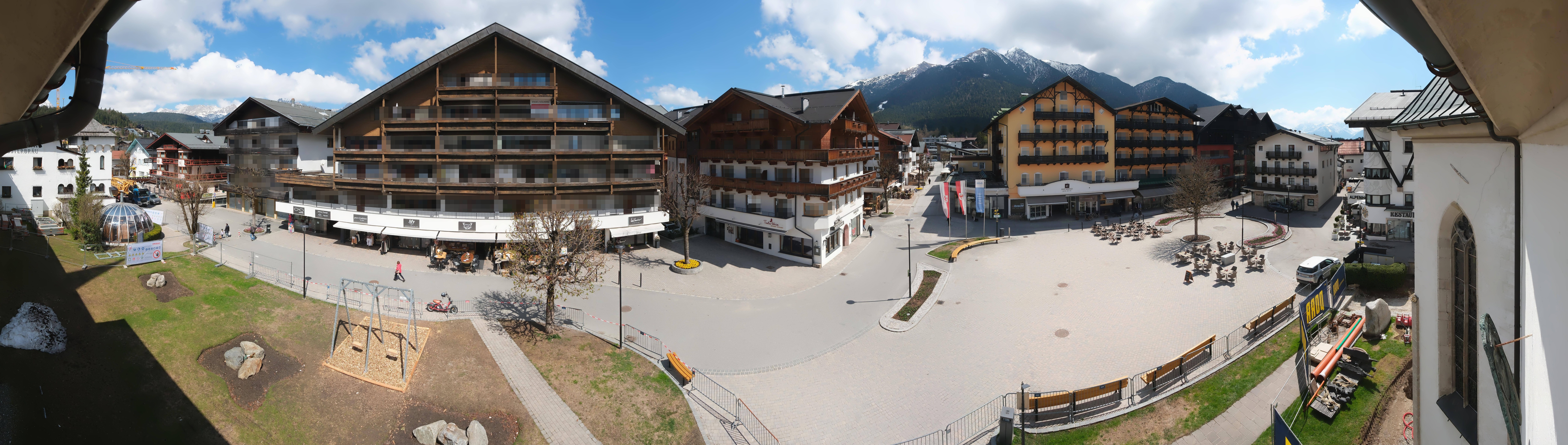 Archiv Foto Webcam Dorfplatz, Seefeld in Tirol