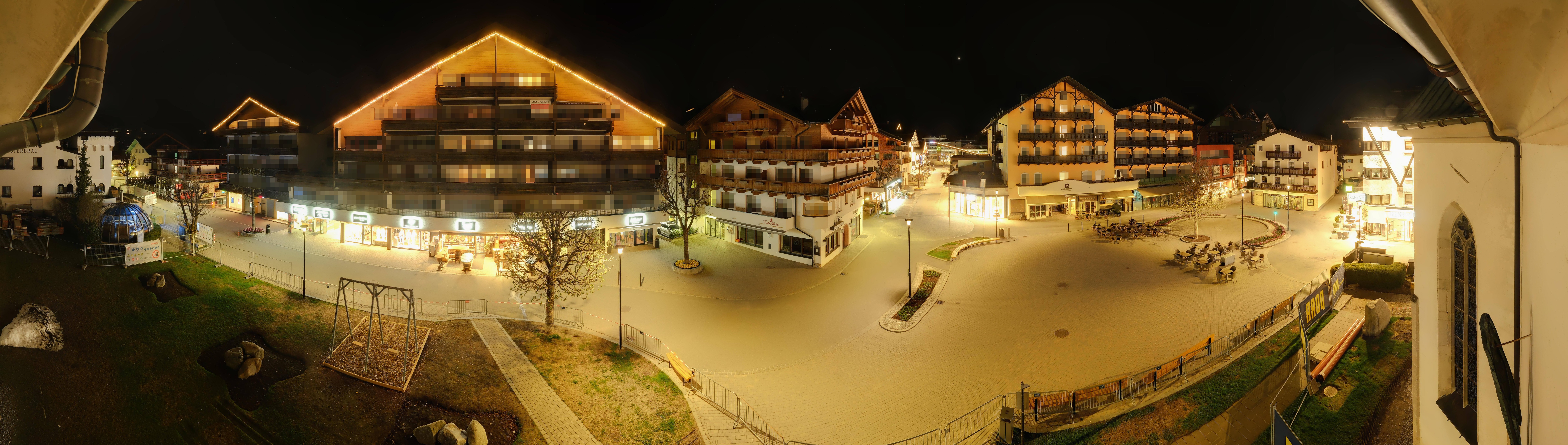 Archiv Foto Webcam Dorfplatz, Seefeld in Tirol