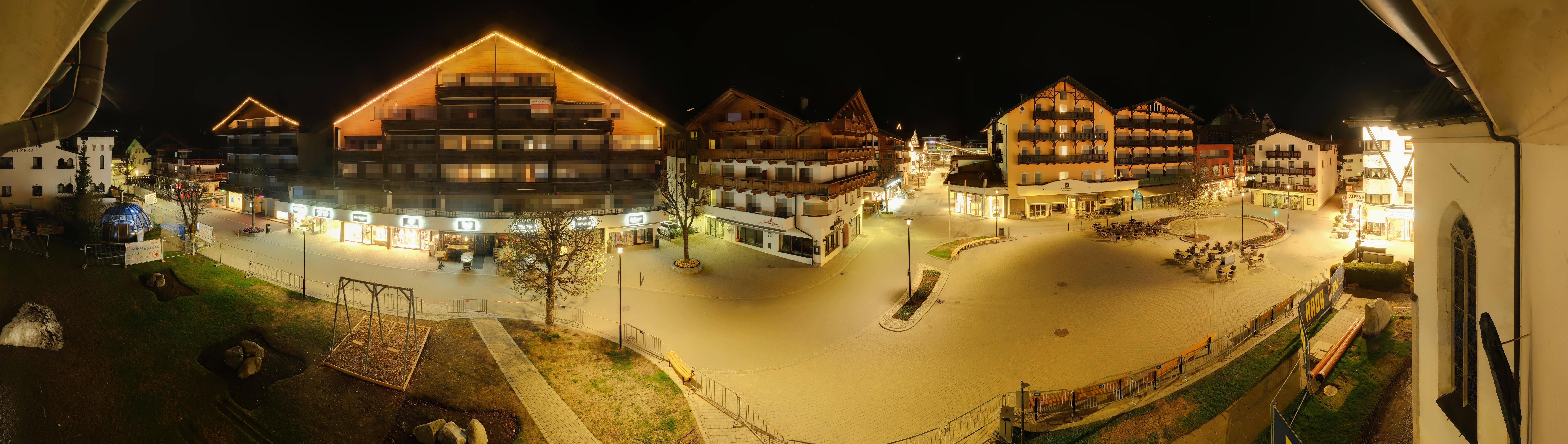 Archiv Foto Webcam Dorfplatz, Seefeld in Tirol