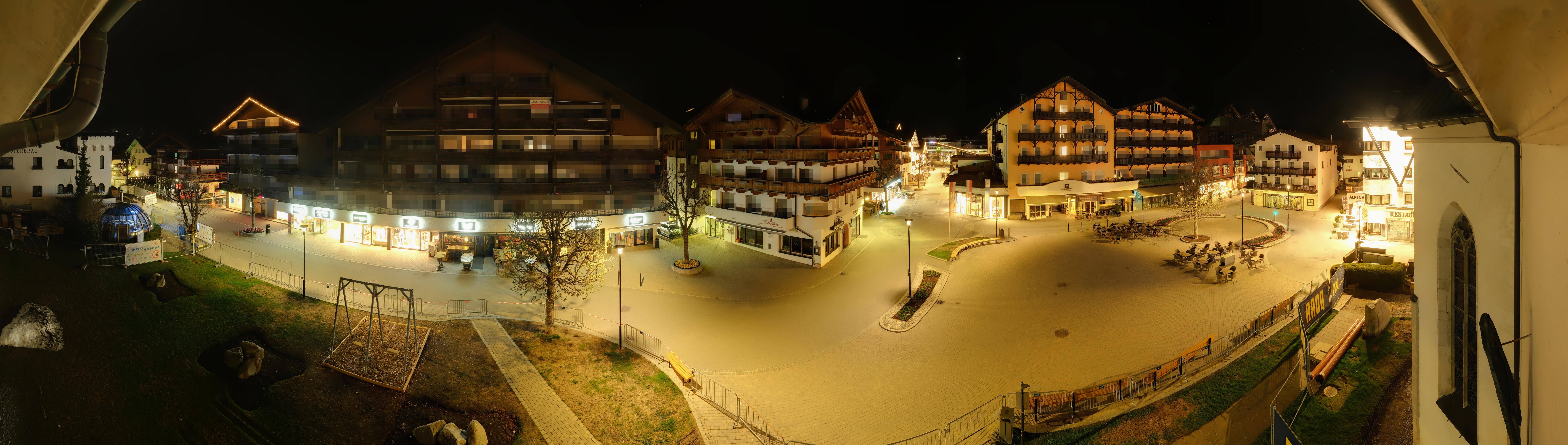 Archiv Foto Webcam Dorfplatz, Seefeld in Tirol