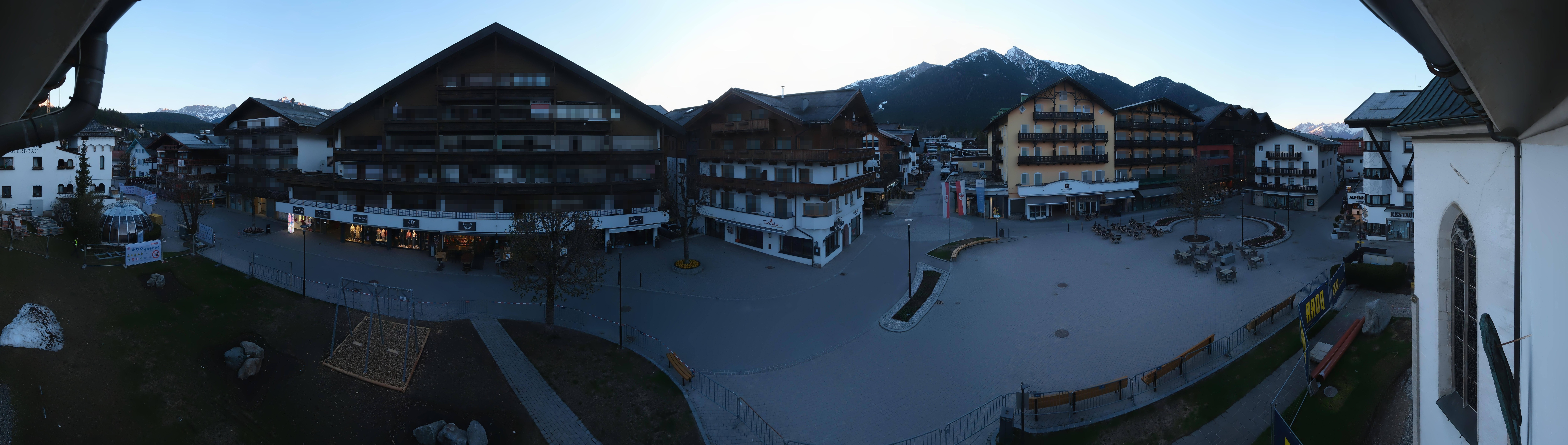 Archiv Foto Webcam Dorfplatz, Seefeld in Tirol