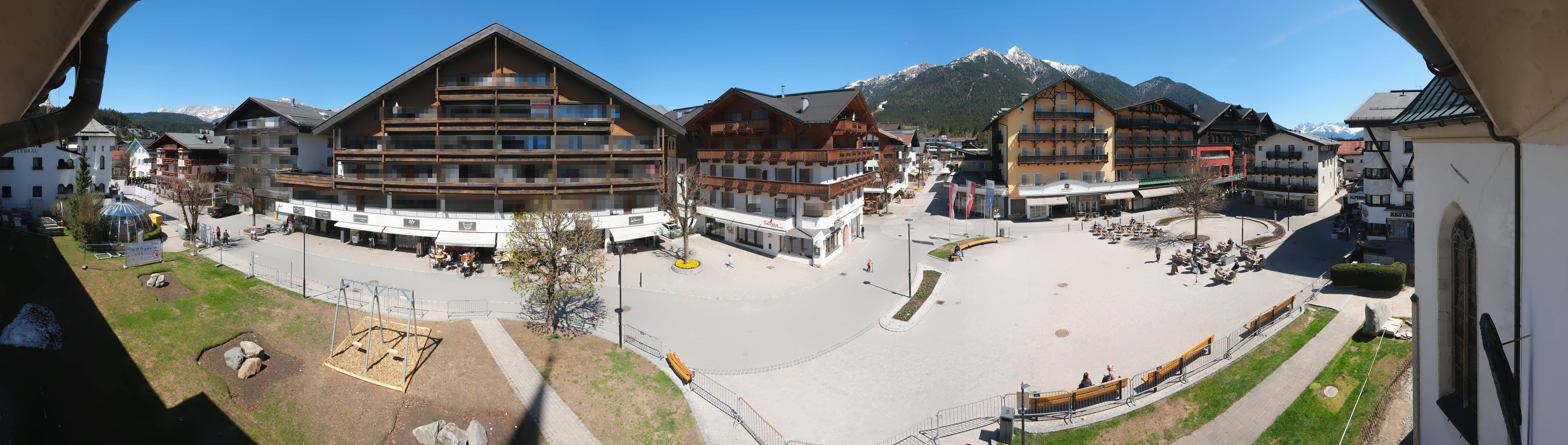 Archiv Foto Webcam Dorfplatz, Seefeld in Tirol