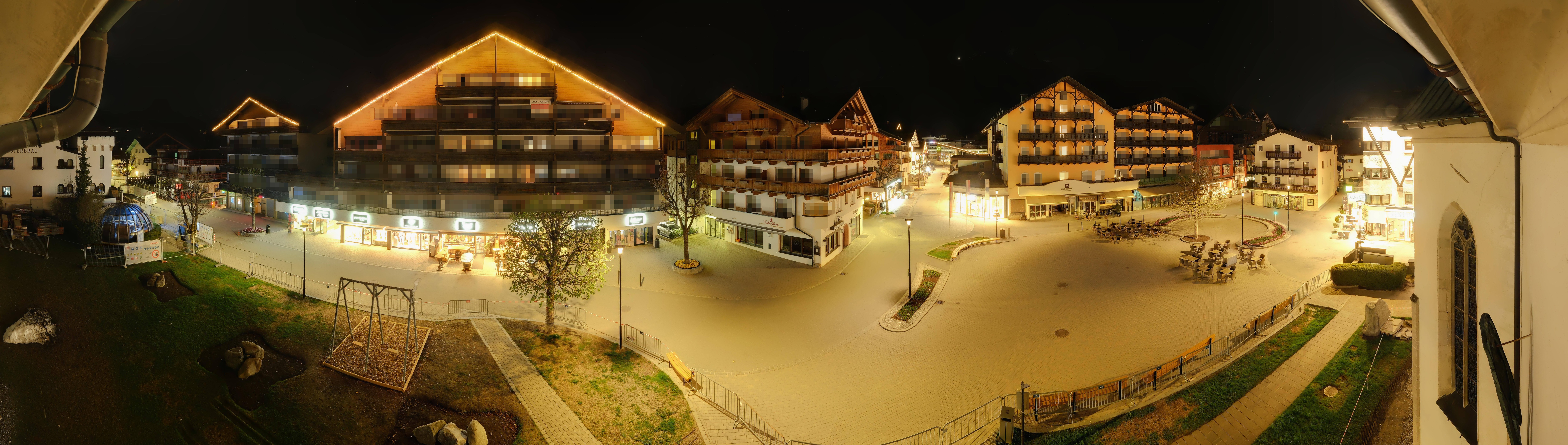 Archiv Foto Webcam Dorfplatz, Seefeld in Tirol