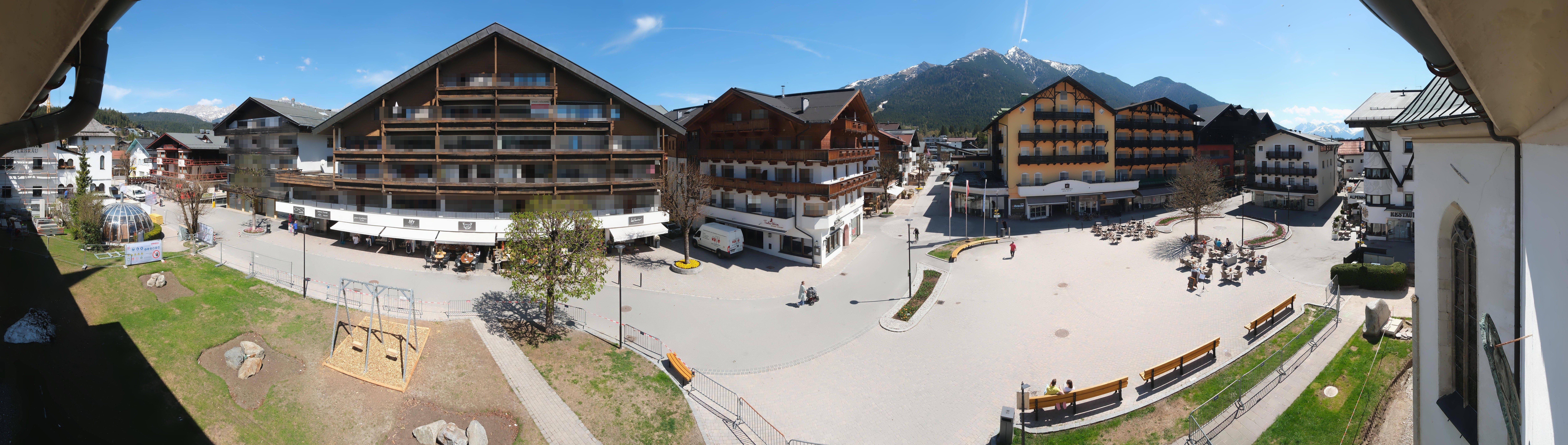 Archiv Foto Webcam Dorfplatz, Seefeld in Tirol