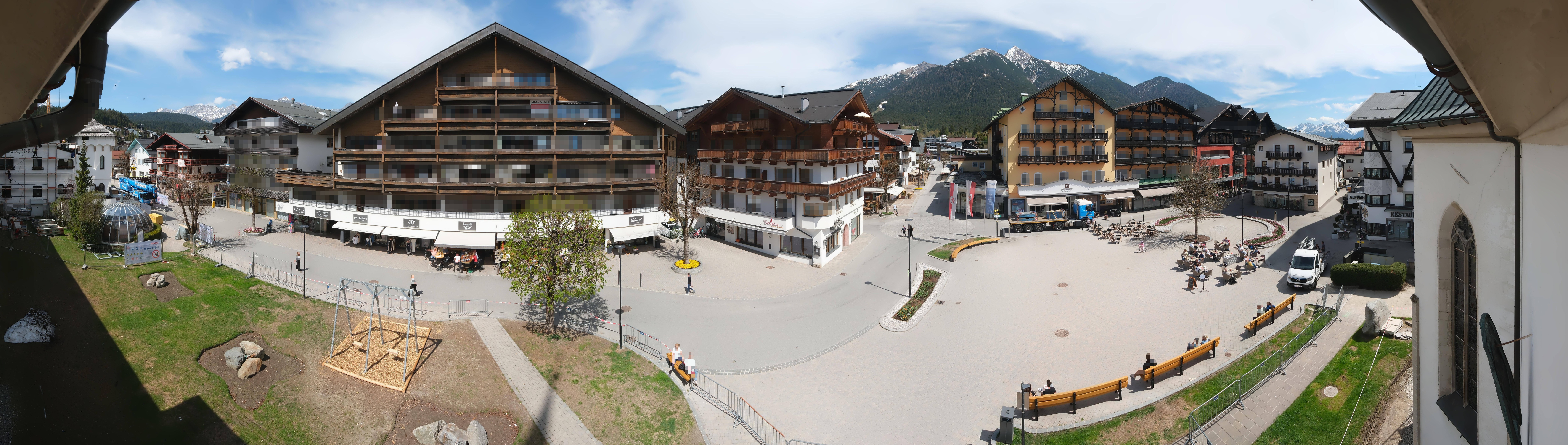 Archiv Foto Webcam Dorfplatz, Seefeld in Tirol
