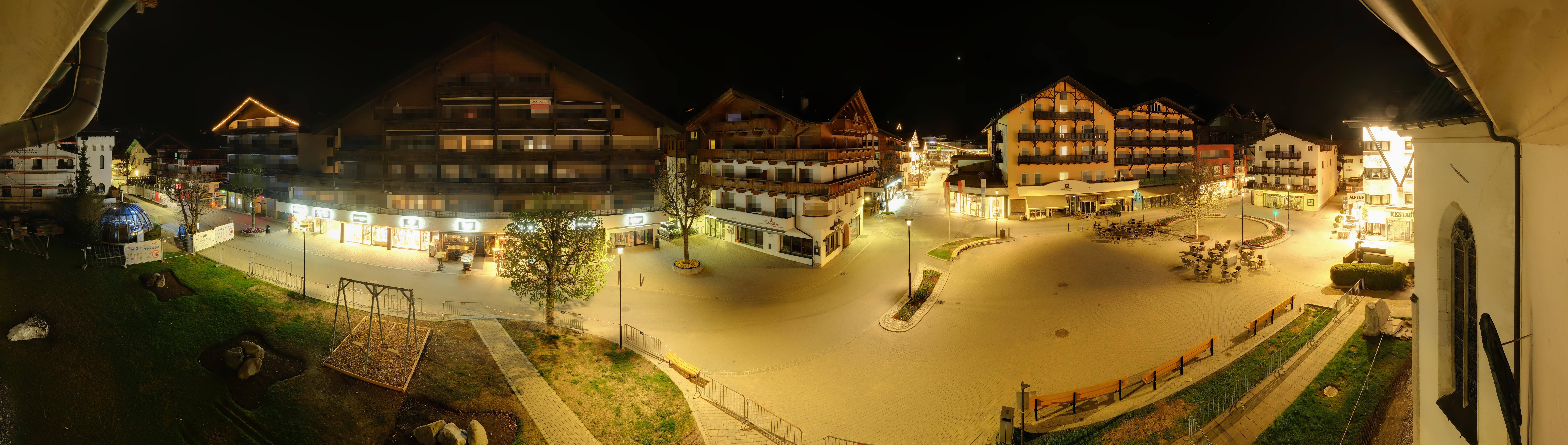 Archiv Foto Webcam Dorfplatz, Seefeld in Tirol