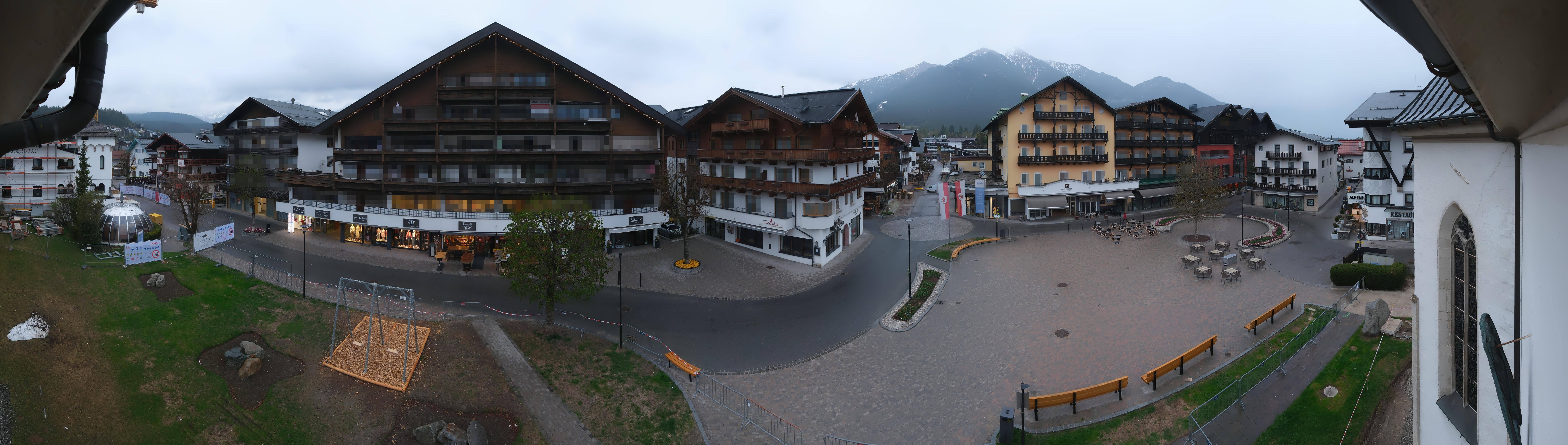 Archiv Foto Webcam Dorfplatz, Seefeld in Tirol