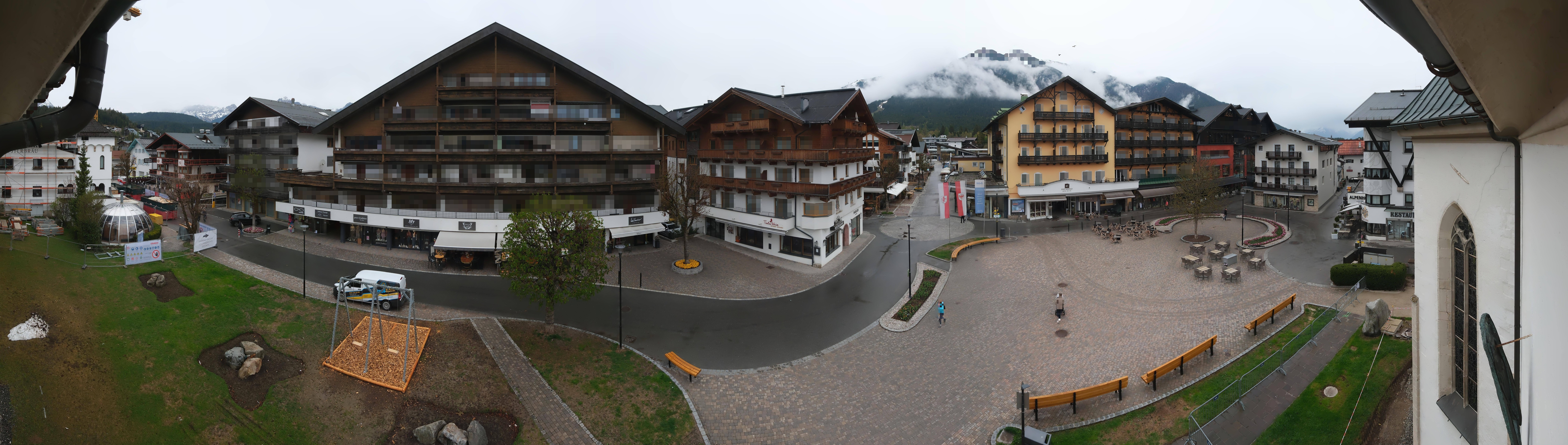 Archiv Foto Webcam Dorfplatz, Seefeld in Tirol