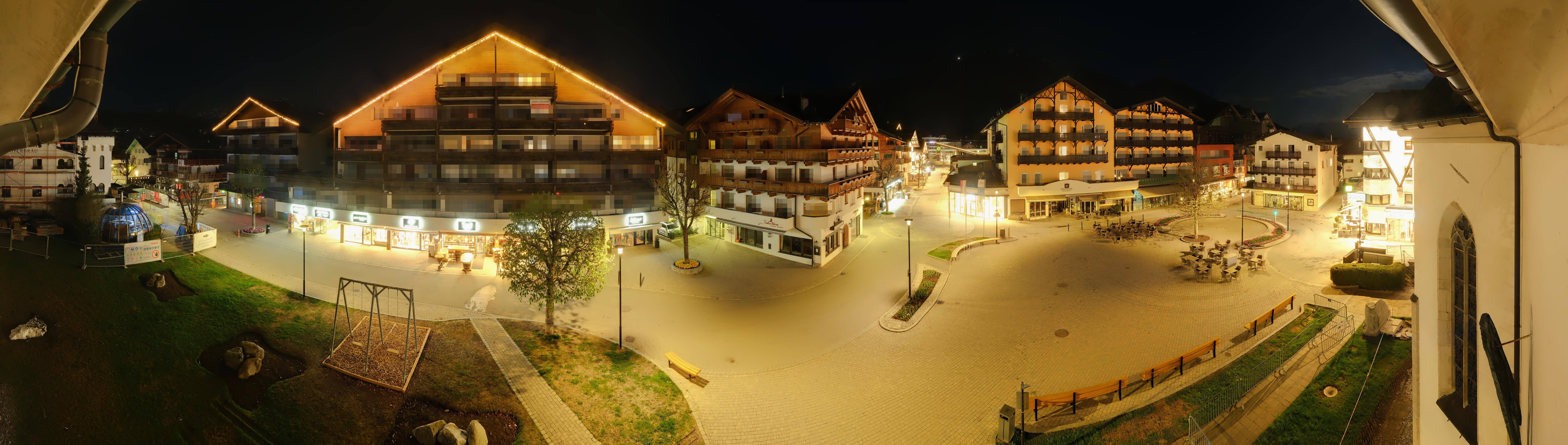 Archiv Foto Webcam Dorfplatz, Seefeld in Tirol
