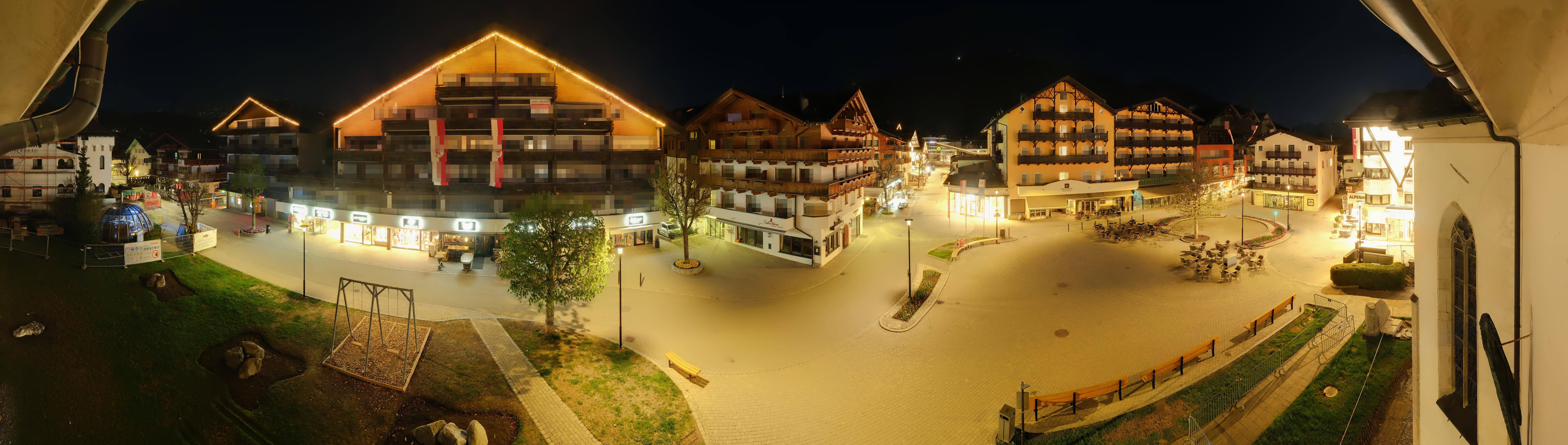 Archiv Foto Webcam Dorfplatz, Seefeld in Tirol