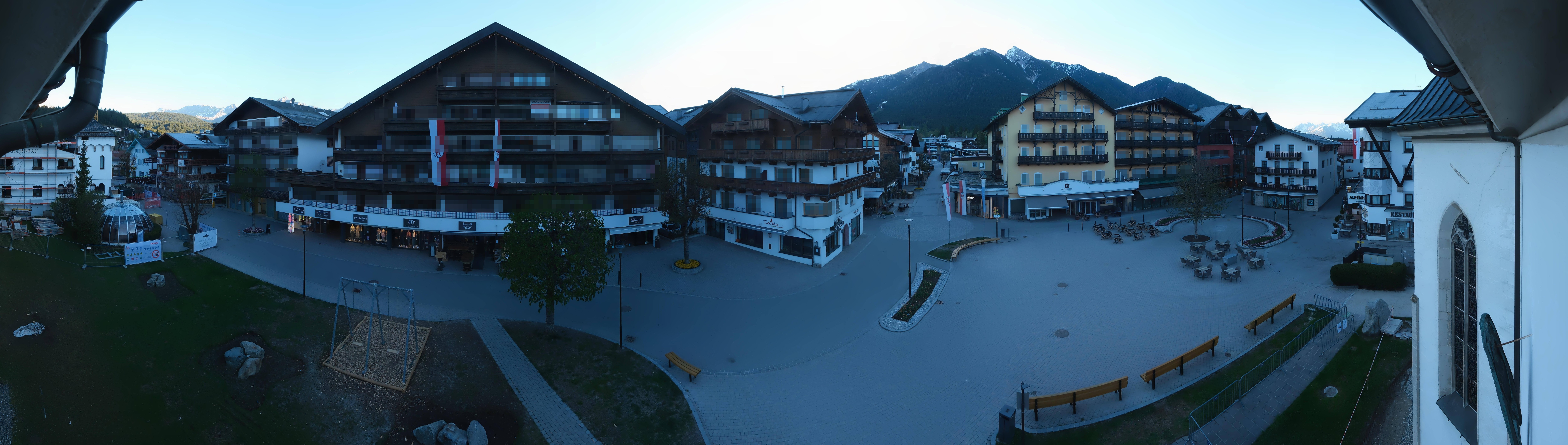 Archiv Foto Webcam Dorfplatz, Seefeld in Tirol