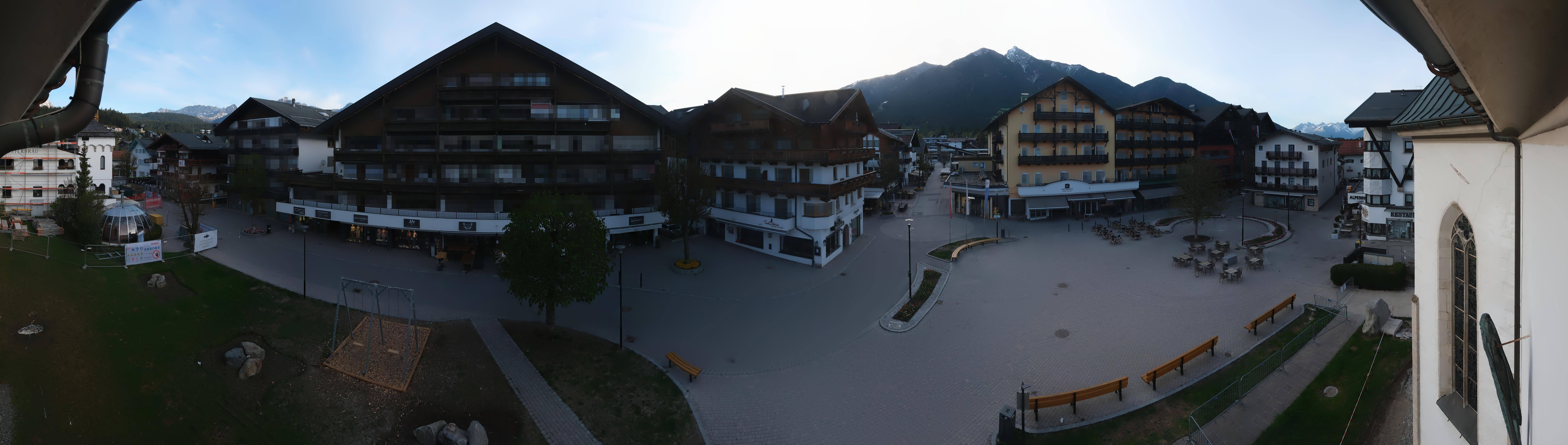 Archiv Foto Webcam Dorfplatz, Seefeld in Tirol