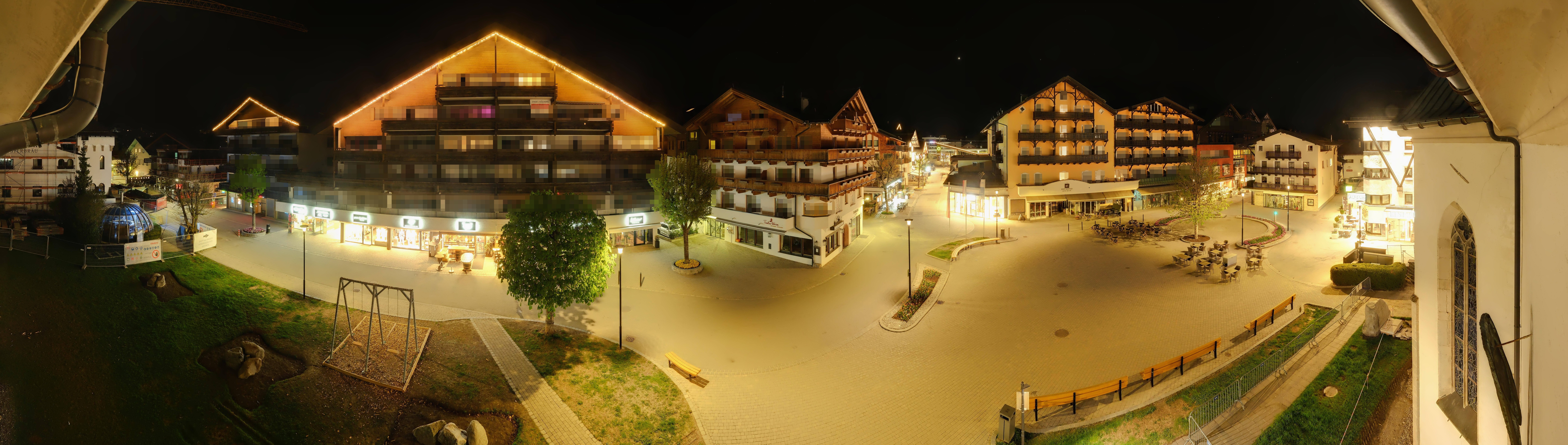 Archiv Foto Webcam Dorfplatz, Seefeld in Tirol
