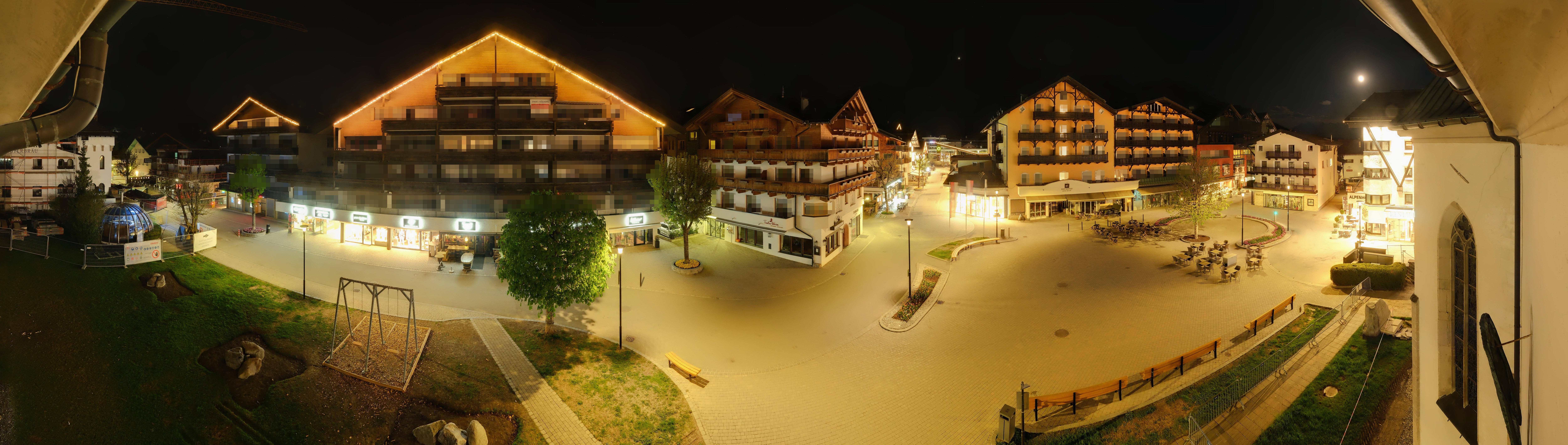 Archiv Foto Webcam Dorfplatz, Seefeld in Tirol