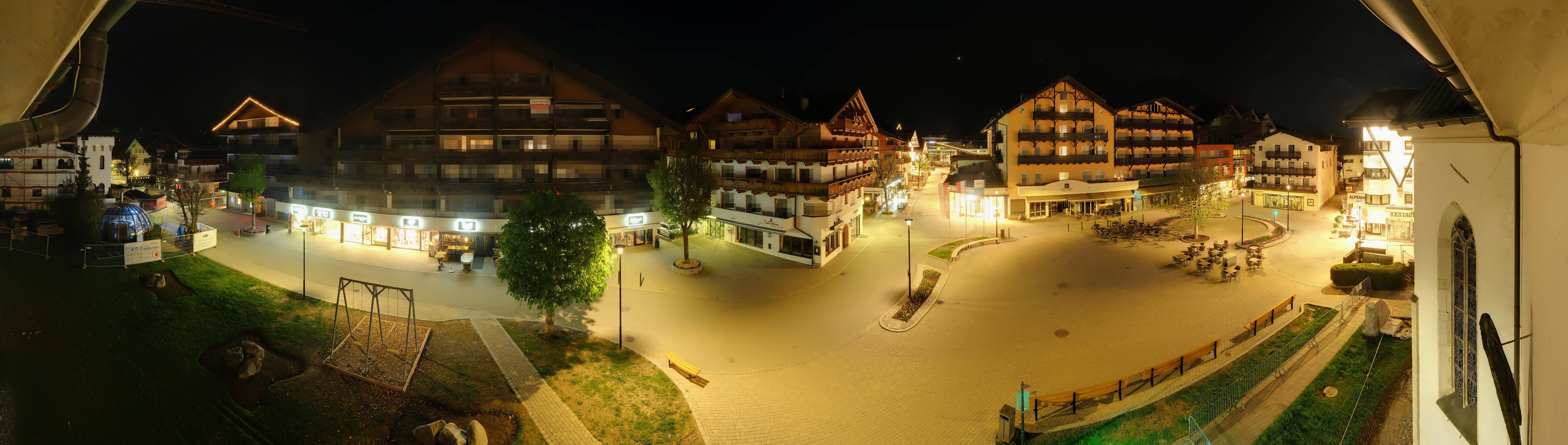 Archiv Foto Webcam Dorfplatz, Seefeld in Tirol