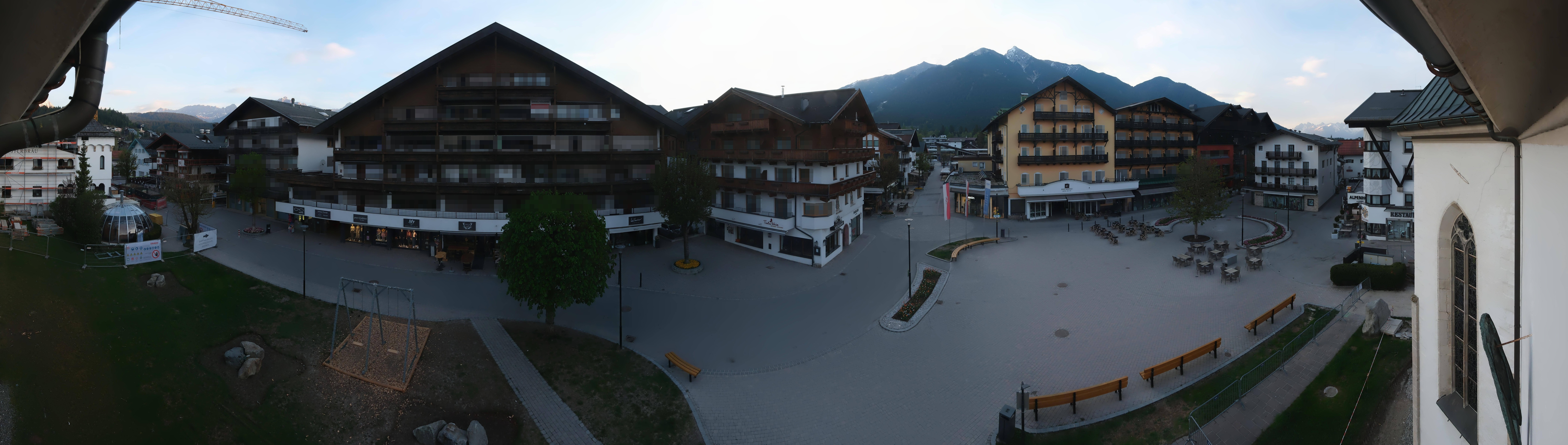 Archiv Foto Webcam Dorfplatz, Seefeld in Tirol