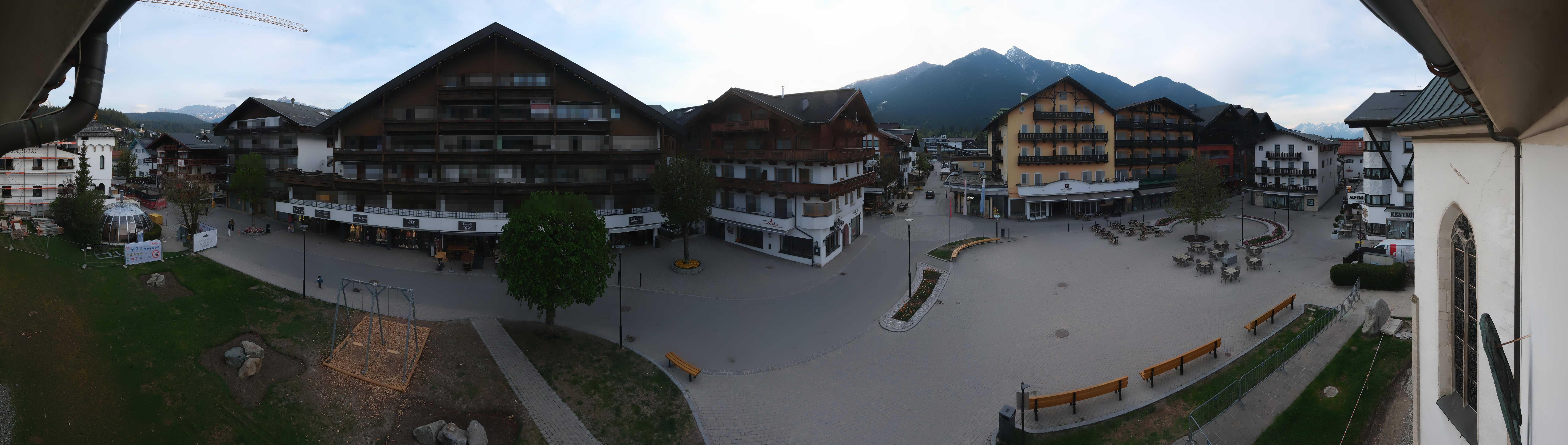 Archiv Foto Webcam Dorfplatz, Seefeld in Tirol