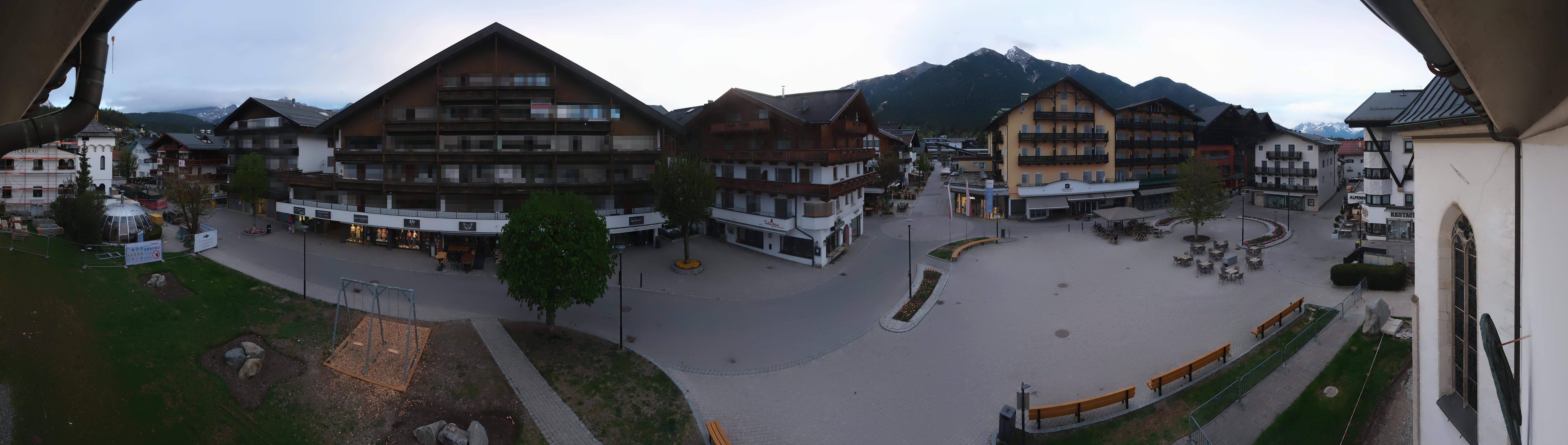 Archiv Foto Webcam Dorfplatz, Seefeld in Tirol